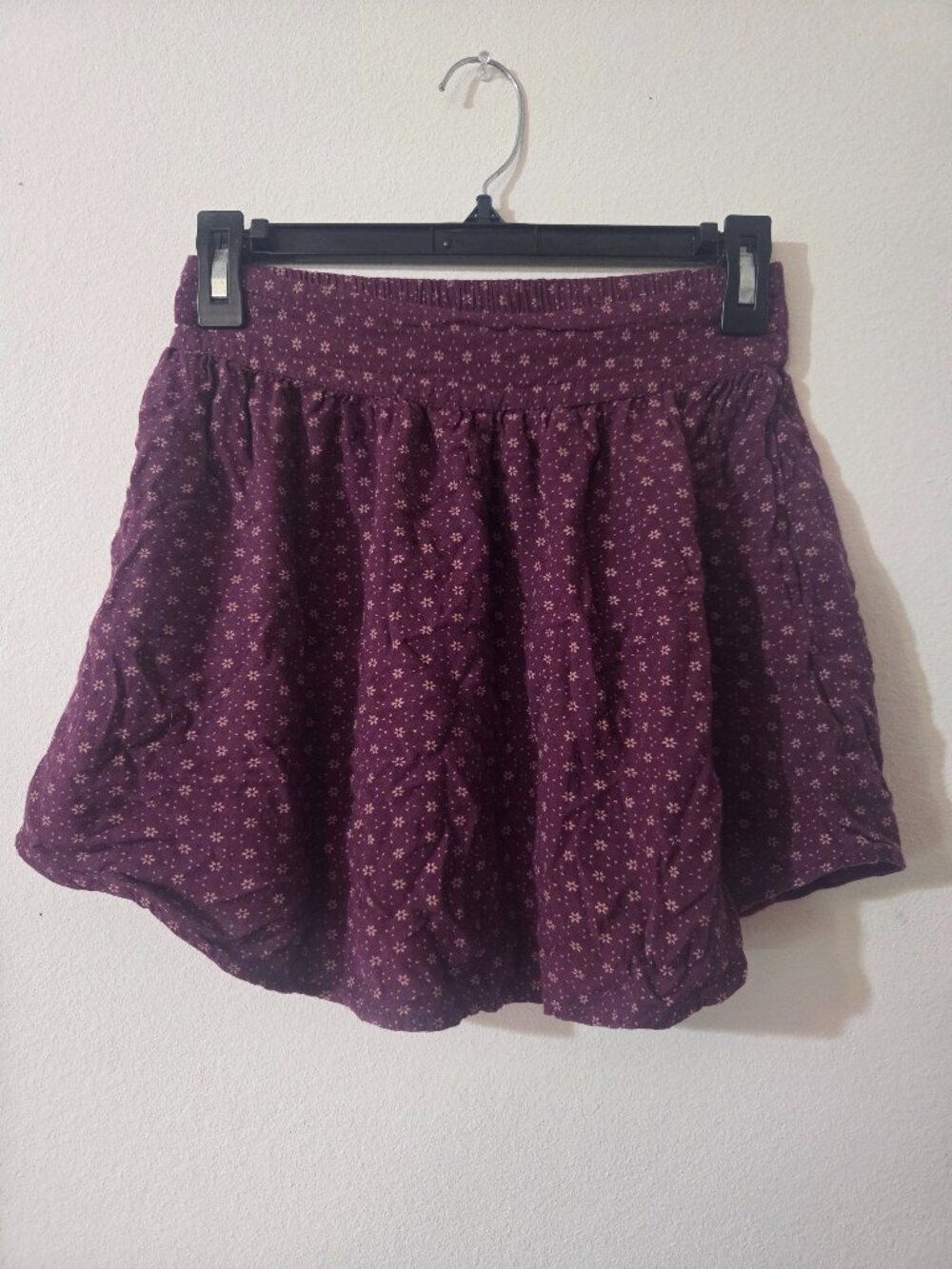 Urban Outfitters Cooperative Floral Skirt Burgundy Elastic Waist Mini Small